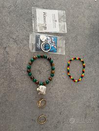 Braccialetti e ciondoli