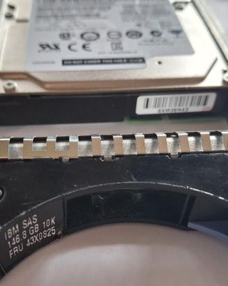 Disco per server IBM -SAS-con slitta-2.5- 146Gb