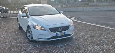 Volvo V40 D3 Geartronic Momentum