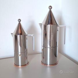Set da 2 caffettiere La Conica, da  6 e 3 tazzine