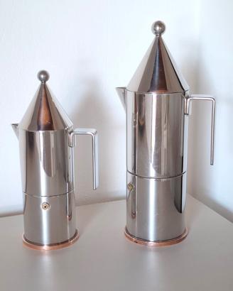 Set da 2 caffettiere La Conica, da  6 e 3 tazzine