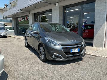 Peugeot 208 1.2 GPL Neopatentati