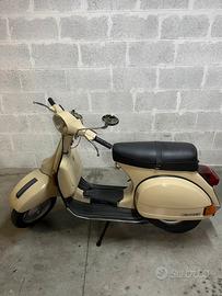 Piaggio Vespa p200 e