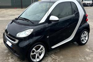 Smart ForTwo 1000 52 kW MHD coupé passion