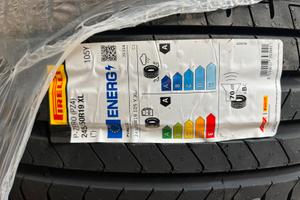 4 Gomme  BMW X3 pirelli P-zero 245/50R19 XL 105Y