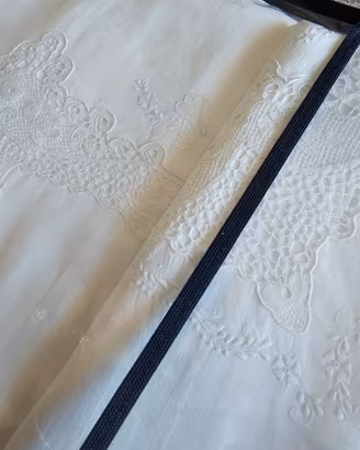 Completo letto matrimoniale in lino e Cantù 