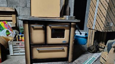 Stufa cucina a legna