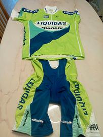 completo bici BIANCHI LIQUIGAS