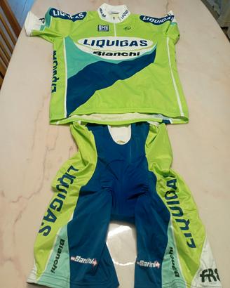 completo bici BIANCHI LIQUIGAS