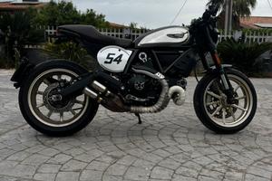 Ducati Sclamber cafe racer