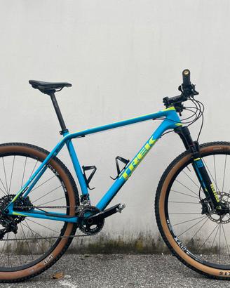 mtb in carbonio TREK SUPERFLY 9.8 29