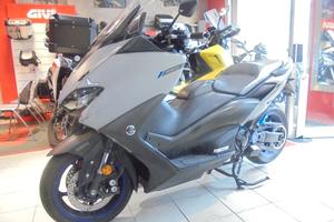 Yamaha T Max 560