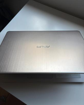 ASUS VivoBook S15
