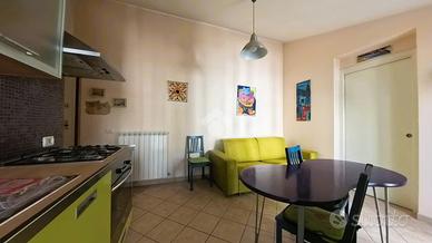 2 LOCALI A CIVITANOVA MARCHE