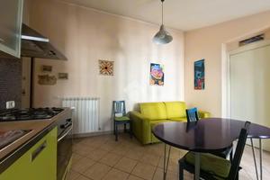 2 LOCALI A CIVITANOVA MARCHE