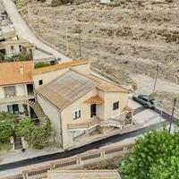 Casa indipendente a Sardara