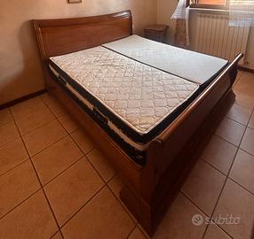 Struttura letto con comodini