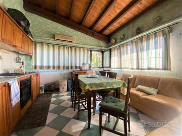 6 LOCALI A PONTECURONE