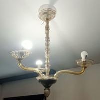 Lampadario antico in vetro colorato