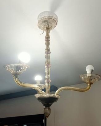 Lampadario antico in vetro colorato