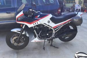 Honda VF500F