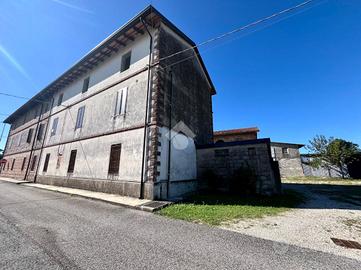 CASA INDIPENDENTE A LESTIZZA