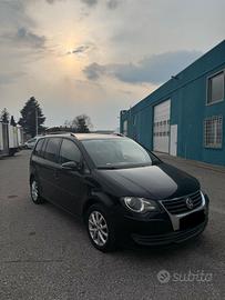 Volkswagen Touran 1.4 tsi 7posti