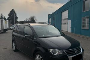 Volkswagen Touran 1.4 tsi 7posti