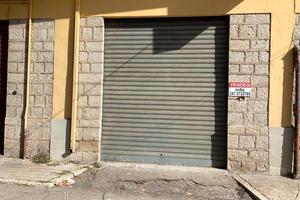 Ampio garage/magazzino di circa 80 mq - sp