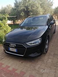 Audi A4 Avant 35 ibrida 