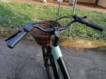 bicicletta elettrica da donna