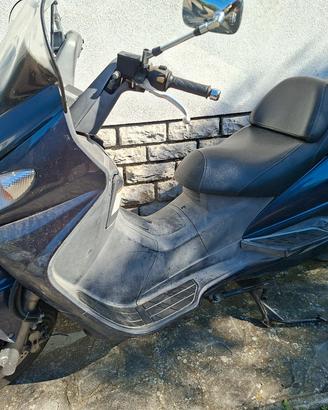 suzuki burgman 400