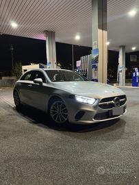 Mercedes-Benz Classe A180 Benzina Autom.