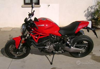 Ducati Monster 821