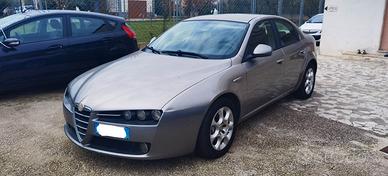 Alfa Romeo 159 1.9 JTDm 16V Exclusive