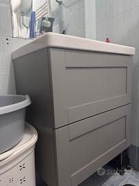 mobile bagno ikea + lavandino + rubinetto