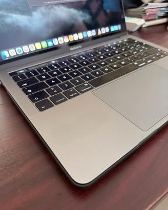 Macbook pro 2016 4 porte