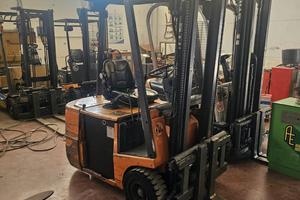 Carrello elevatore elettrico portata 1500kg