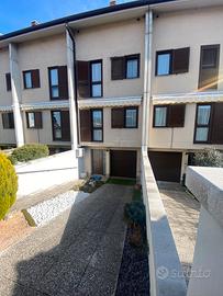 Ampia porzione di villetta a schiera