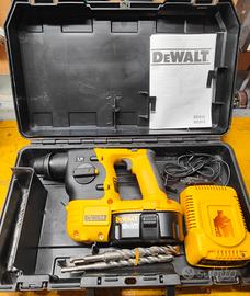 Tassellatore a batteria Dewalt DC212KA
