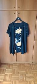 Blusa nera con fiori