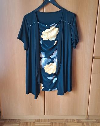 Blusa nera con fiori