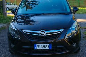 Opel Zafira Tourer 
