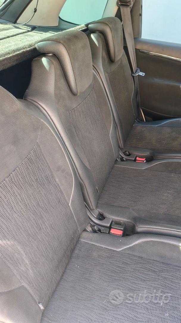 Citroen C4 Picasso 2012 photo 5