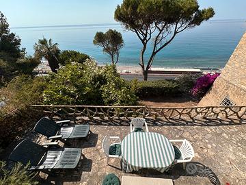 BORGIO VEREZZI - Vero fronte mare