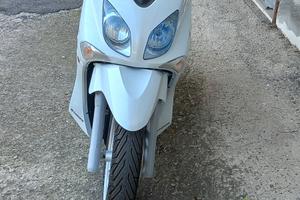 scooter yamaha xcity 250
