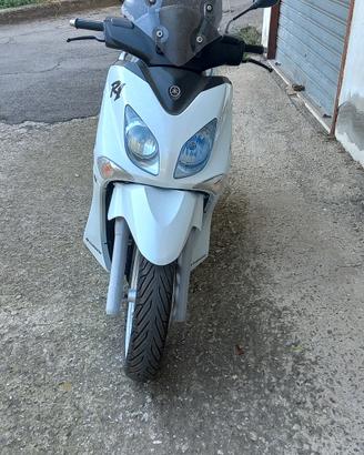 scooter yamaha xcity 250