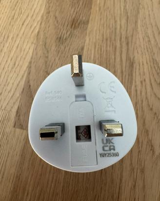 Adattarore presa elettrica UK