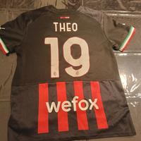Maglia milan theo stagione 22/23