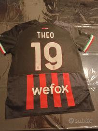 Maglia milan theo stagione 22/23